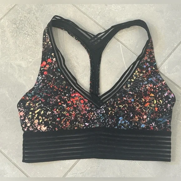 NWOT Lululemon Find Focus Bra - Picture 3 of 8